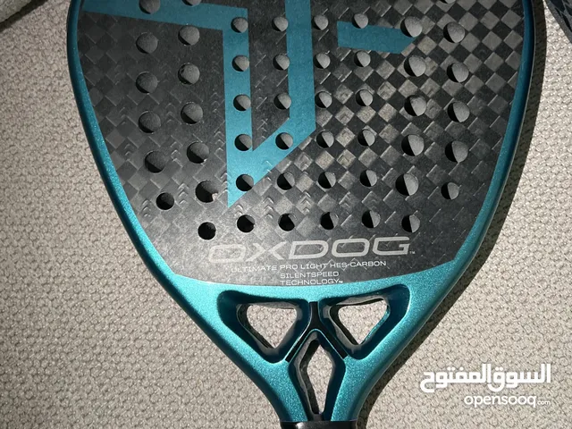 مضرب بادل oxdog powr جديد و نظيف المضرب عالمي والله مافيه ولا خدش ولا كسر المضرب مشتريه بي 1400