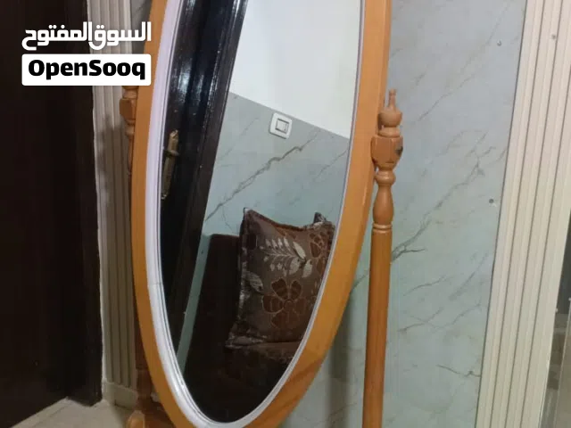 مرآة بيضاوية متحركة