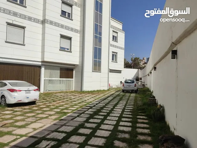 600m2 More than 6 bedrooms Villa for Rent in Tripoli Bin Ashour