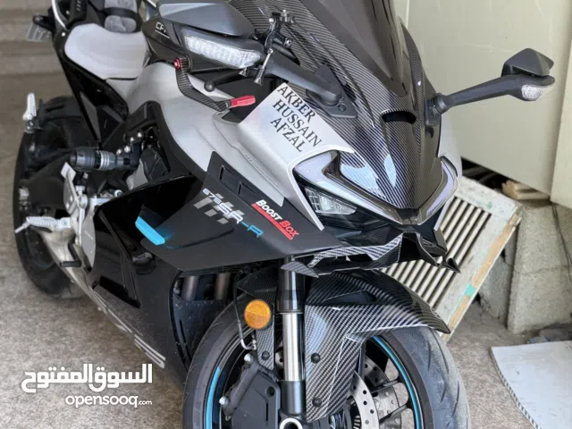 CFMOTO 675SR-R Black and silver color fully loaded