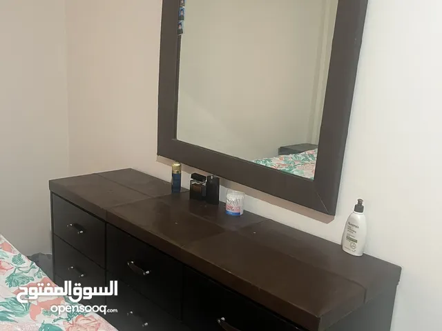 Queen Bedroom Set – 9 Pieces – Only 80 KD”  “غرفة نوم كوين 9 قطع – فقط 80 دينار