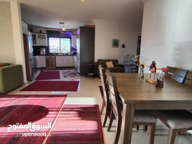 رووف مميز للايجار في سطح مرحبا