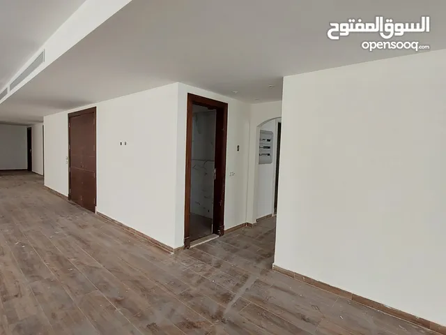 400 m2 3 Bedrooms Apartments for Sale in Baabda Hazmiyeh
