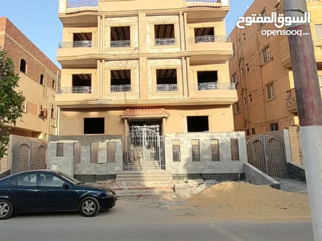 320 m2 4 Bedrooms Apartments for Sale in Giza 6th of October