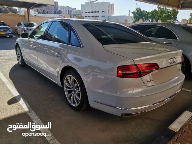 أودي A8 2016
