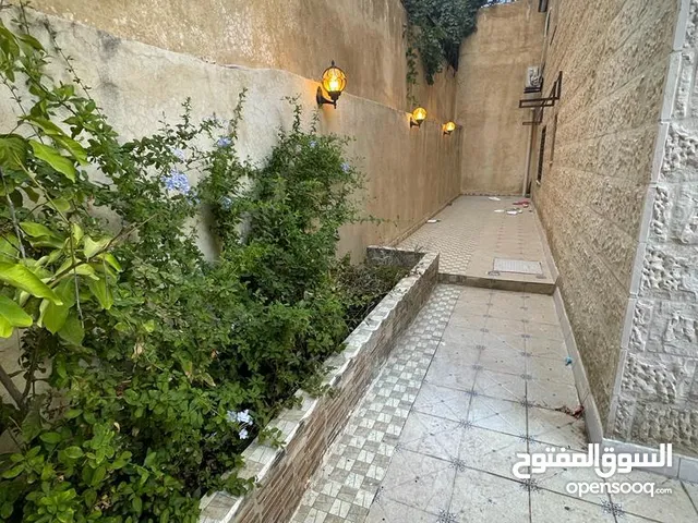 170 m2 3 Bedrooms Apartments for Sale in Amman Daheit Al Yasmeen