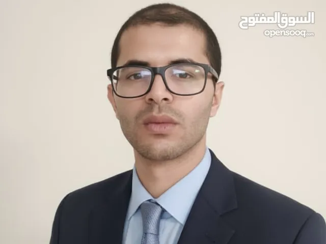 مدرس و جليس أطفال