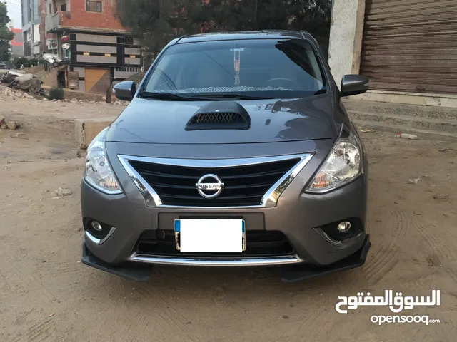 Nissan Sunny SL in Zagazig