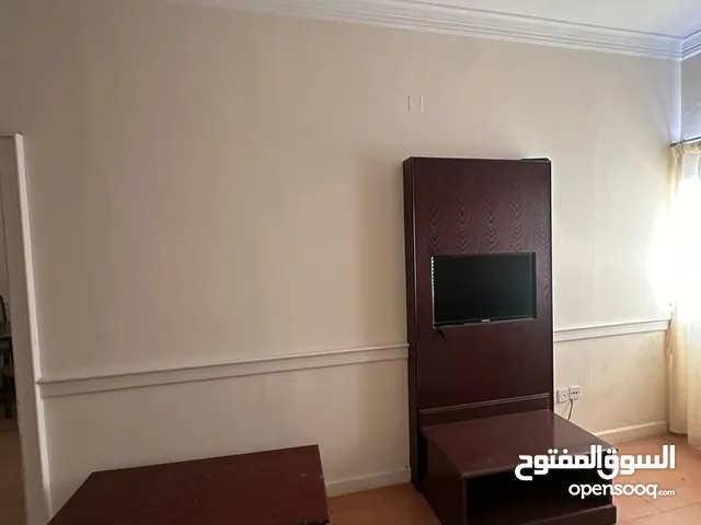 1500m2 2 Bedrooms Apartments for Rent in Central Governorate Other