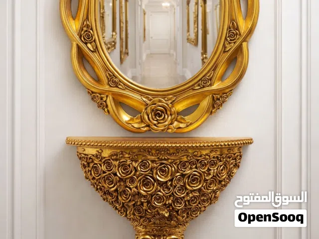 مرآة باروكية فاخرة مع رف كونسول مزخرف