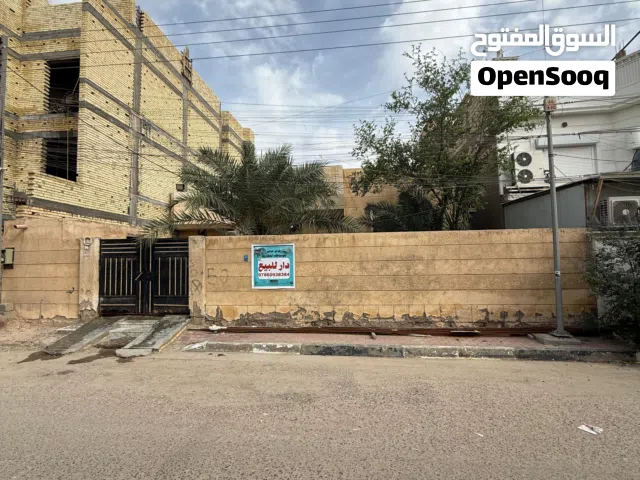 300 m2 3 Bedrooms Townhouse for Sale in Basra Hakemeia