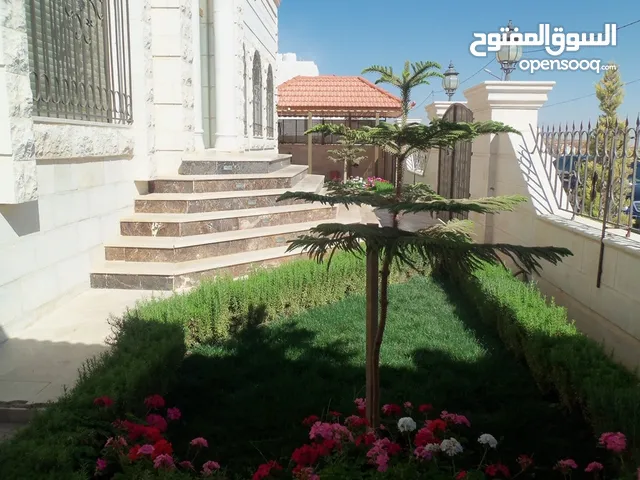 780 m2 More than 6 bedrooms Villa for Sale in Amman Naour