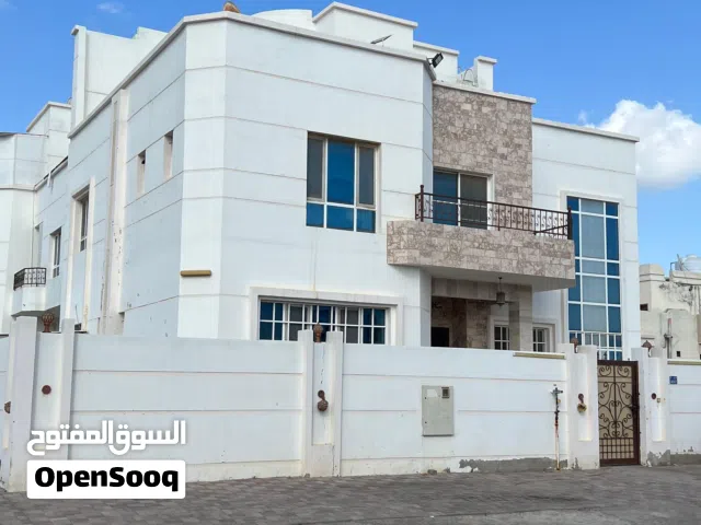 فيلا في المعبيلة الجنوبية للبيع