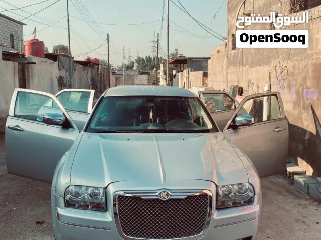 2010 كرايسلر 300 Touring