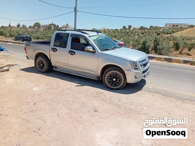 2012 ايسوزو D-ماكس LS