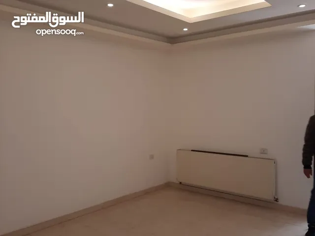 شقة مميزة جدا للبيع الطابق التاني مساحة 160م ضاحية الياسمين بالقرب من مسجد نابلس