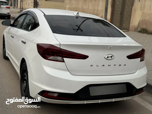 Used Hyundai Elantra in Basra