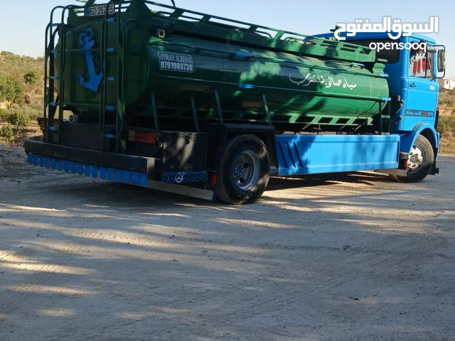 تنك ماء صالح للشرب