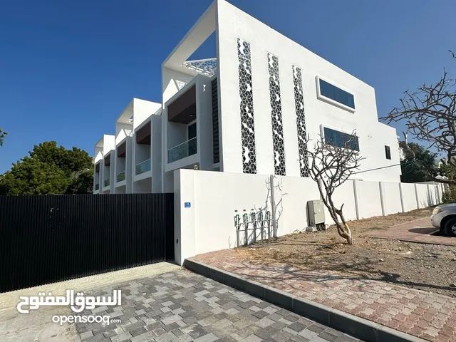399 m2 4 Bedrooms Villa for Sale in Muscat Qurm
