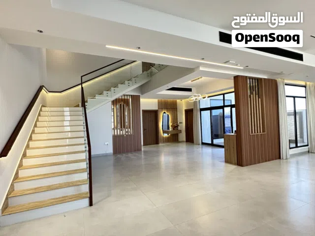 للبيع فيلا راقية جدًا  المعبيلة السابعة