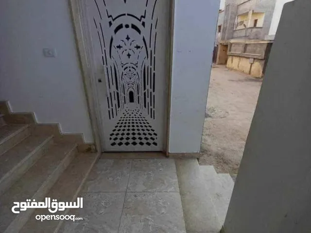 150m2 2 Bedrooms Townhouse for Rent in Tripoli Arada