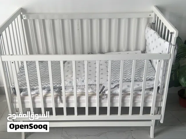 سرير اطفال ( للعمر 40 يوم )
