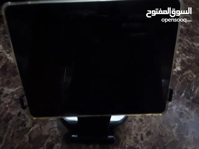 ايباد برو 12.9 /2020 ذاكرة 256 بطارية 9720 السعر 700 الف فقط