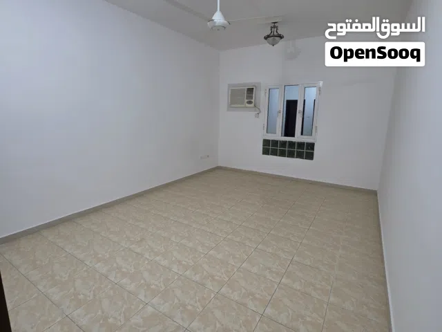 SHARED ROOM FOR RENT