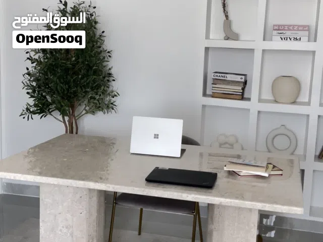 طاولة طعام رخام