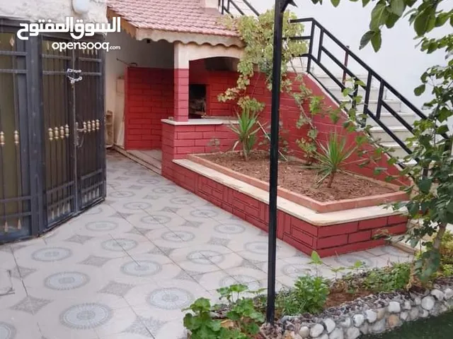 1000 m2 5 Bedrooms Villa for Sale in Amman Daheit Al Rasheed