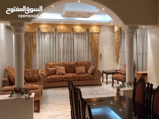 200 m2 3 Bedrooms Apartments for Rent in Amman Al Gardens