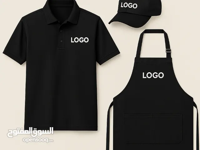 قمصان و ابرون وكابات مع تطريز الشعار