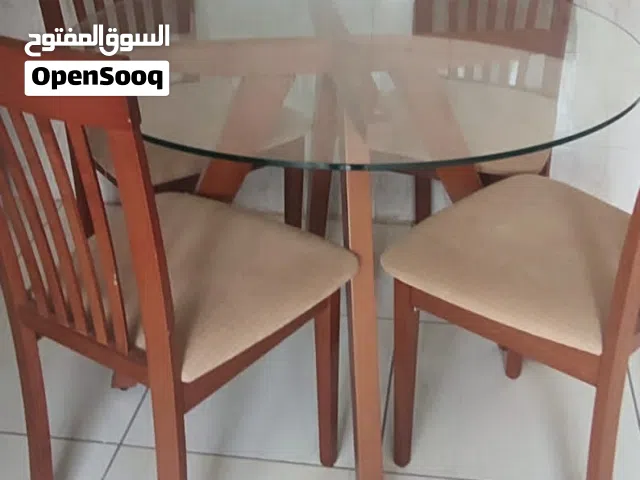 طاولة اكل رباعية