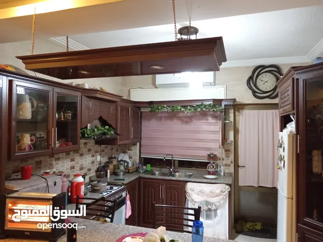 105 m2 4 Bedrooms Apartments for Sale in Amman Tabarboor