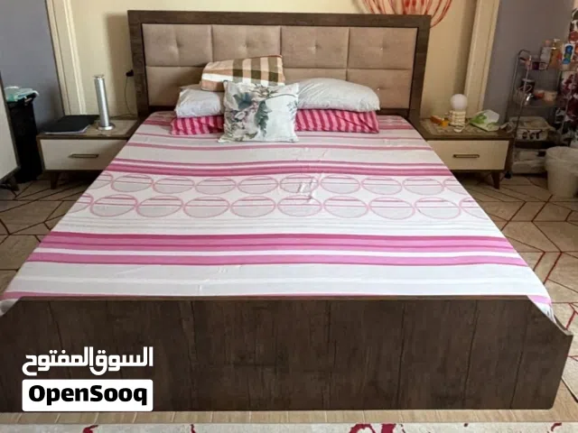 سرير كبير مع مرتبة 180×200