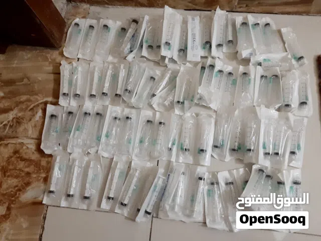 سرنجات و احذيه للجبس
