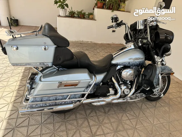 2012 expat owned low mileage Harley Davidson Ultra Classic