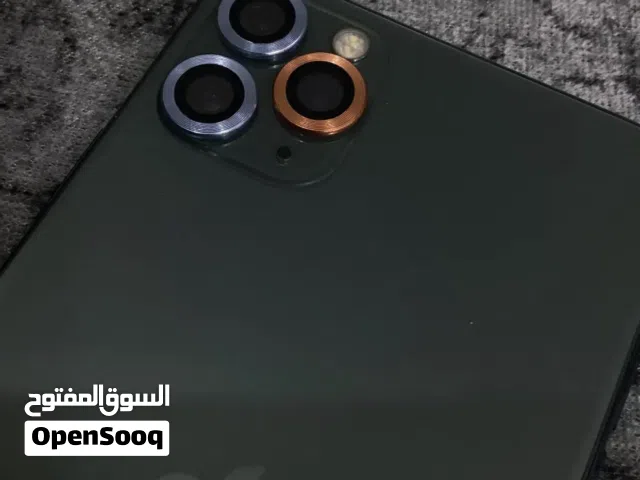 السلام عليكم ايفون 11 برو ماكس علا ايدي جبته اول ما نزل للمراوي مع 13 عادي بطاريته 74 وصرفه كلش زين