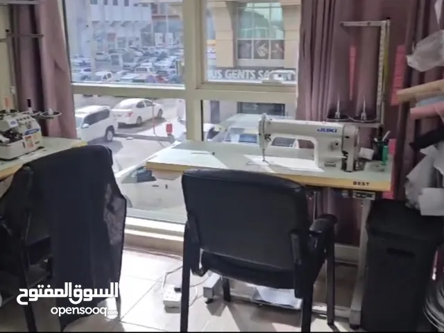 محل فساتين سهرة وفساتين أعراس للبيع Evening & Bridal Dress Shop for Sale