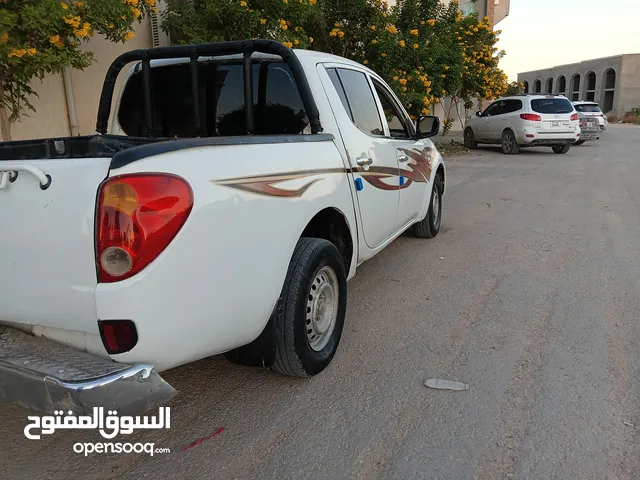 Used Mitsubishi L200 in Zliten