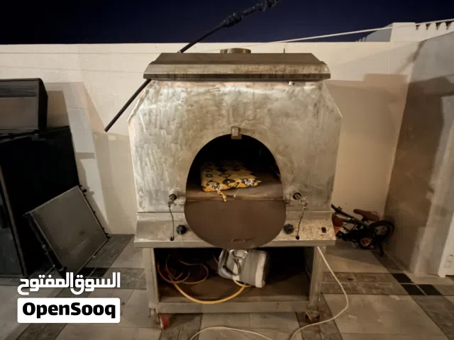فرن بيتزا وخبز حجري يعمل بالغاز للبيع
