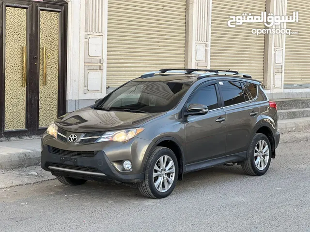 Used Toyota RAV 4 in Sana'a
