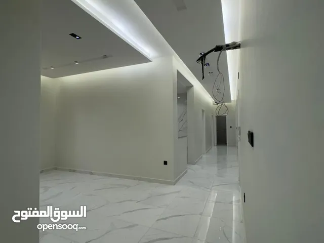 190 m2 5 Bedrooms Apartments for Rent in Jeddah Marwah
