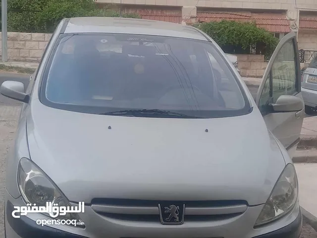 بيجو 307 موديل 2005 السيارة