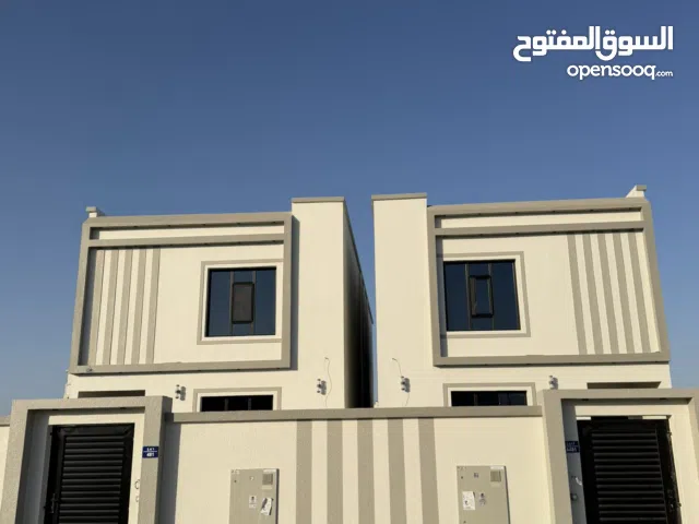 270 m2 4 Bedrooms Villa for Sale in Muscat Amerat