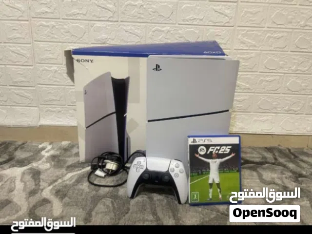 بلاي ستيشن 5 مستعمله استعمال اربع شهور فقط بحاله جيده مع السيدي واليد