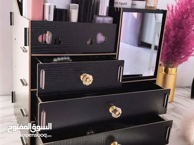 منظم المكياج والاكسسوارات الملكي خشبي متعدد الاستخدام مع 4ادراج ومكان مخصص لوضع الفاين ومراءه
