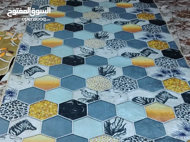 فراش وموكيت وزوليهه نضيفات وستعمال قليل الي يريدهن تواصل وتساب مكانه الجباسي حي البتول مدرسه المنذري