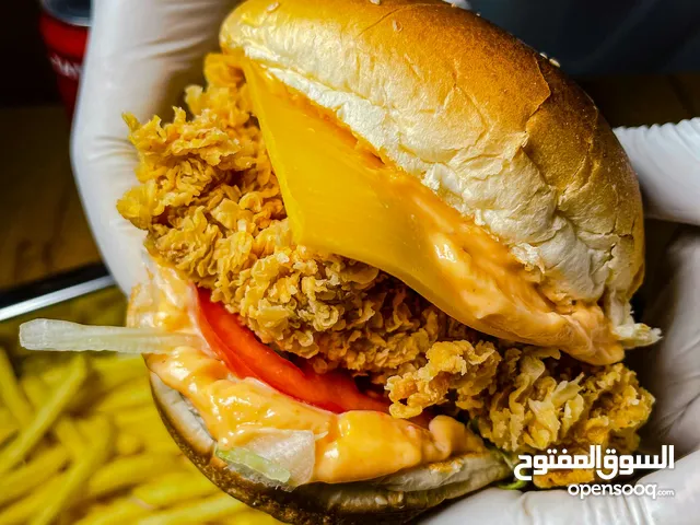 معدات مطعم برجر شبه جديد