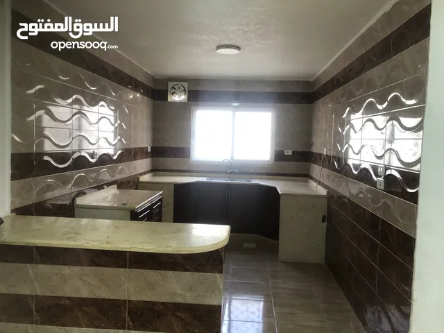 150 m2 4 Bedrooms Apartments for Rent in Mafraq Hay Al-Dobbat